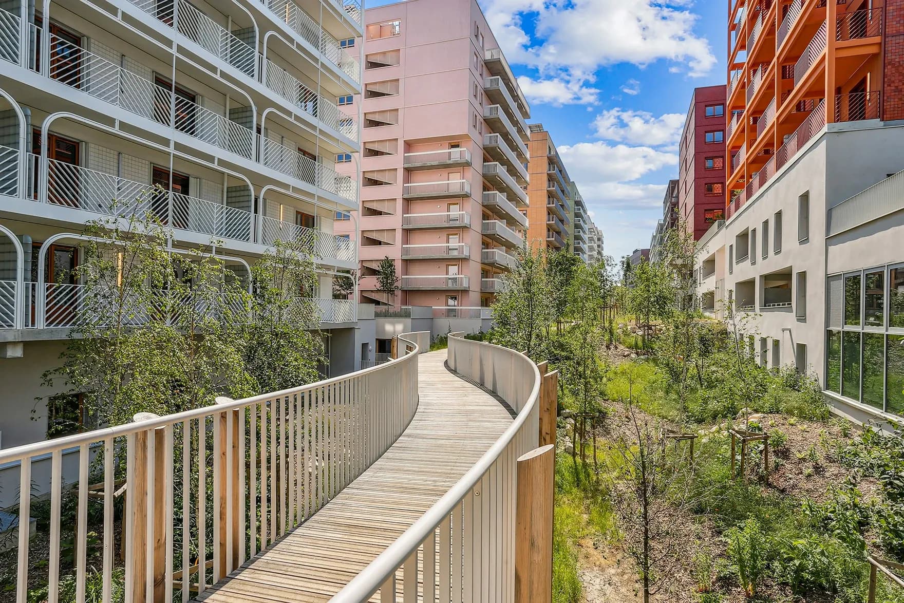 Episode 1/4 : « Le quartier des Quinconces au cœur du Village des Athlètes à Saint-Ouen-sur-Seine : des immeubles réversibles »